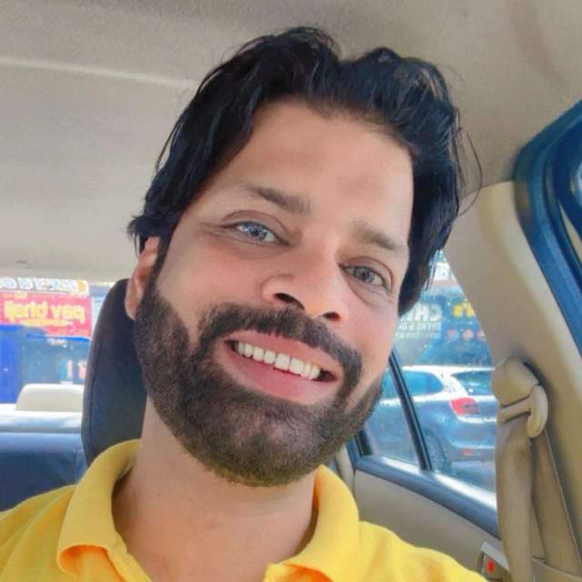 Rajiv Bhardwaj profile