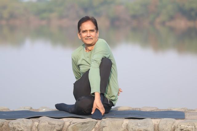 YCB Level 3 Yoga Teacher & Evaluator Course (800 Hours) – Yoga Therapy & Holistic Wellness by Kuldeep Kumar Awasthi