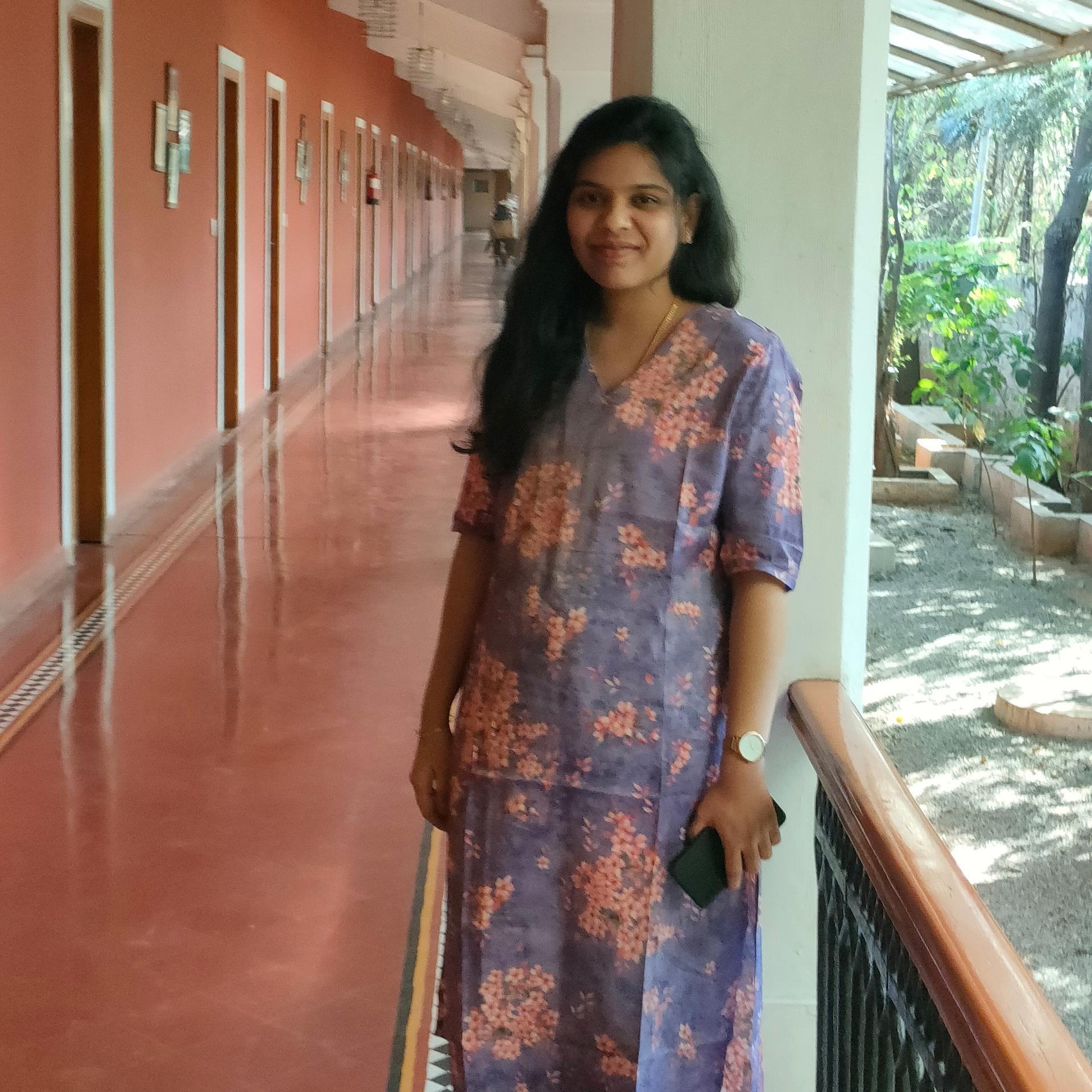 Spoken English Tutor for Grades 1–10 and Beginners – Sakthi S