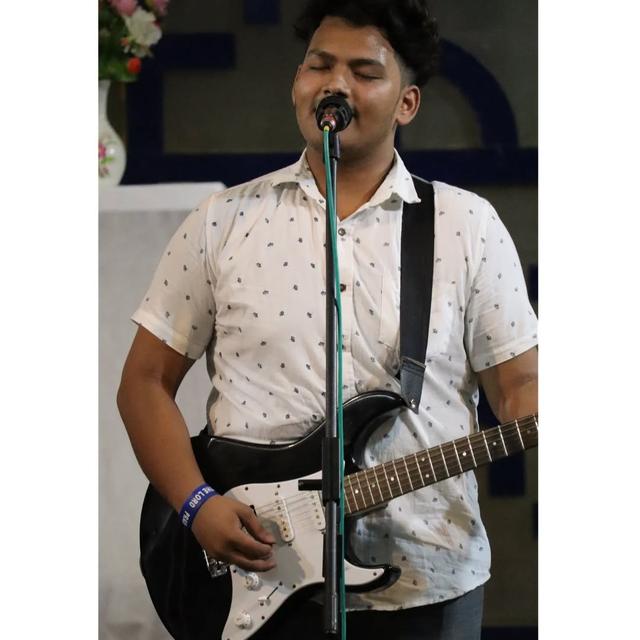 Amos Masih Profile Pic