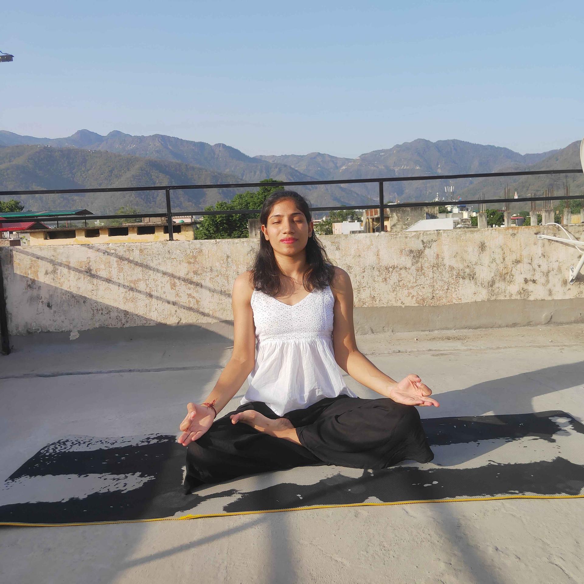 Yoga for Body, Mind & Breath by Komal Malhotra