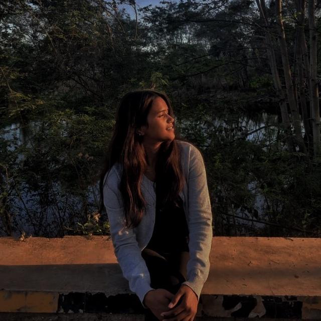 Nandini Pandey Profile Pic