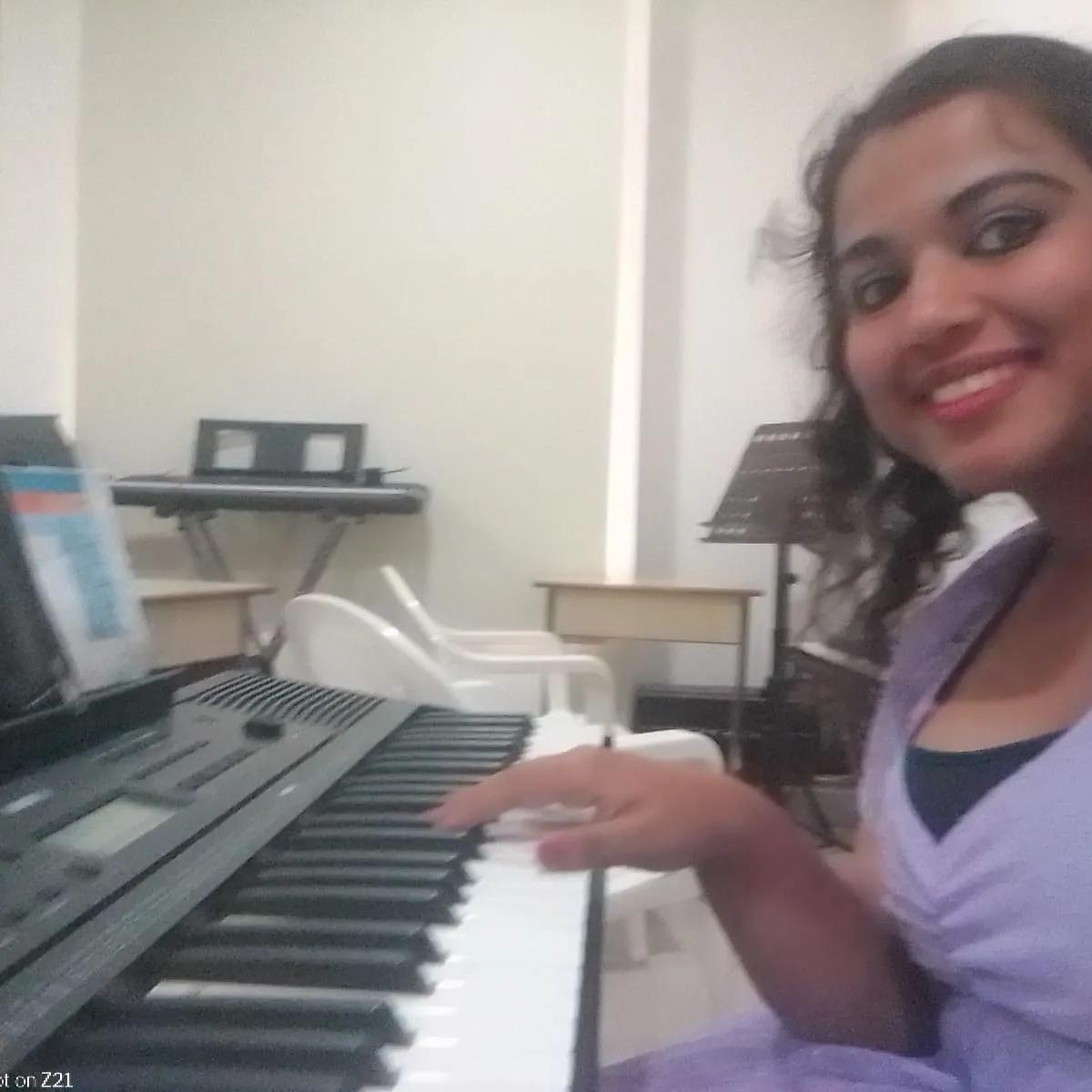 western vocals and keyboard Classes by Sharmistha Bagchi