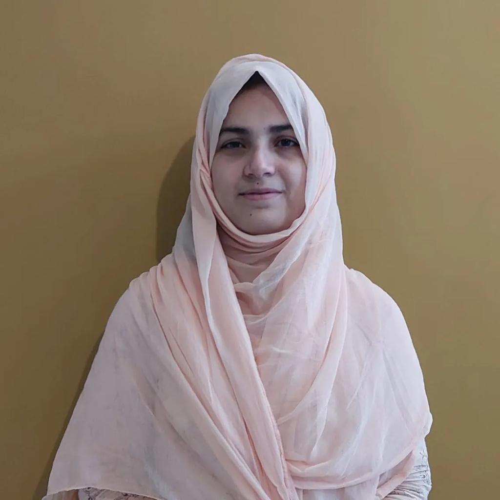 Spoken English & English Grammar Classes by Hajra Ishtiyaq