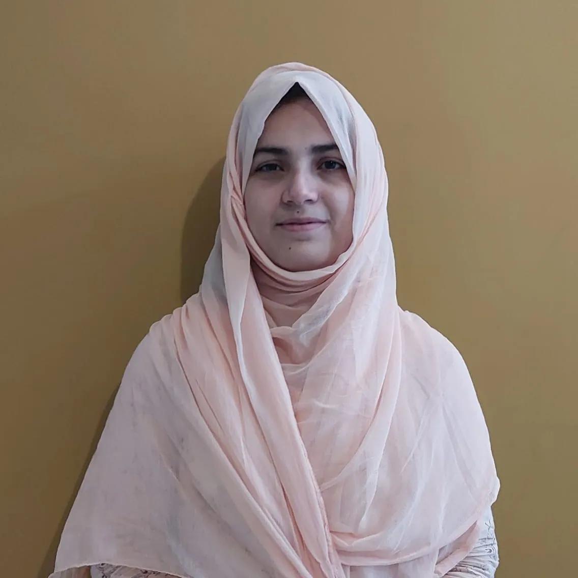 Spoken English & English Grammar Classes by Hajra Ishtiyaq