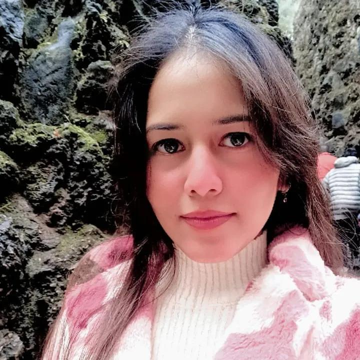 Confident English Speaking 101 Course by Arsala Zulfi